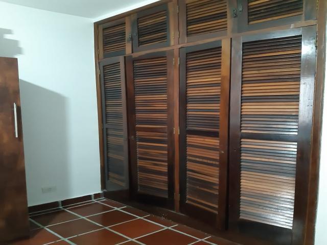 Apartamento para Venda em Guarujá - 4