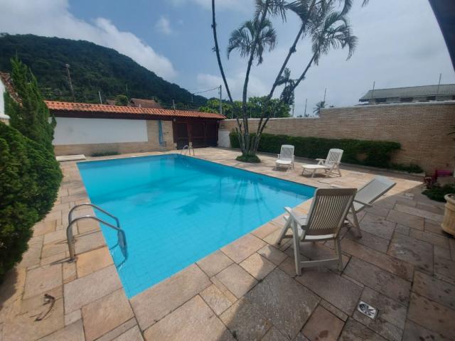 #G2106 - Casa para Venda em Guarujá - SP