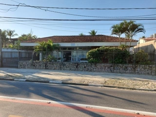 Casa para Venda em Guarujá - 4