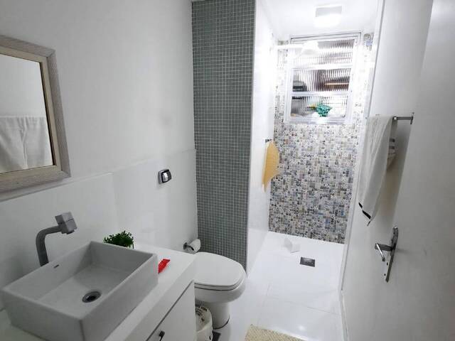 Apartamento para Venda em Guarujá - 4