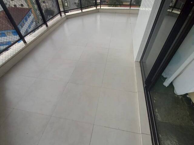Apartamento para Venda em Guarujá - 4