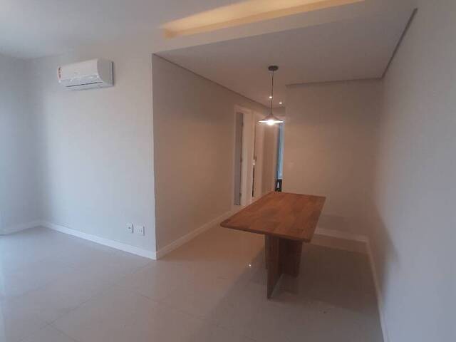 Apartamento para Locação em Guarujá - 2