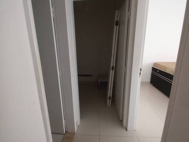 Apartamento para Venda em Guarujá - 4