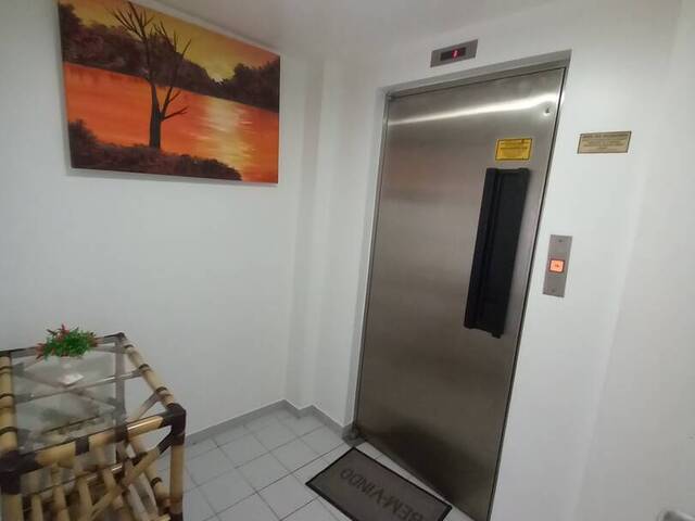 Apartamento para Venda em Guarujá - 3