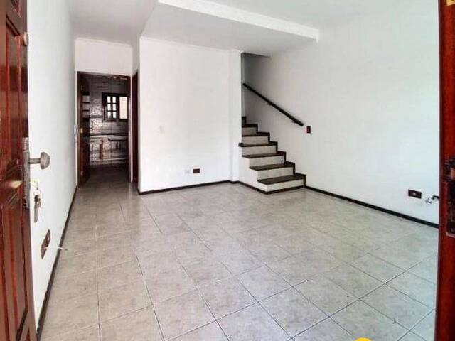 #A21832 - Casa para Venda em Guarujá - SP