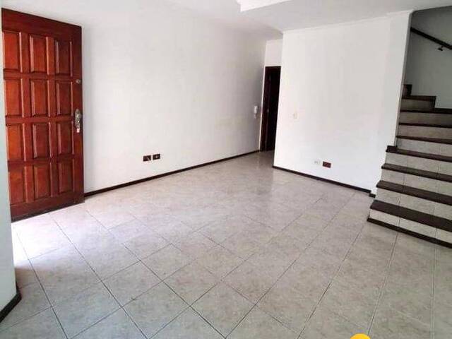 #A21832 - Casa para Venda em Guarujá - SP