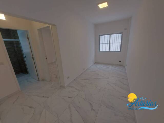 #T22110 - Apartamento para Locação em Guarujá - SP
