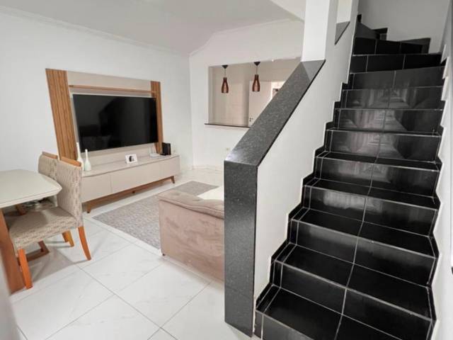 #A22154 - Sobrado para Venda em Guarujá - SP